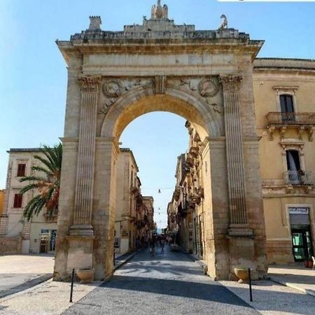 Piccola Casetta In Pieno Centro Villa Noto Eksteriør bilde